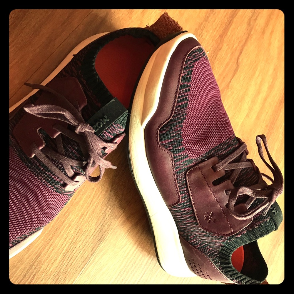 Mozo City Runner Knit size 9.5 women’s